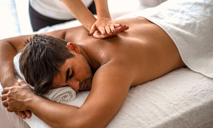 Image 2: Offrez-vous un moment de détente avec Nicolas Bertolotti