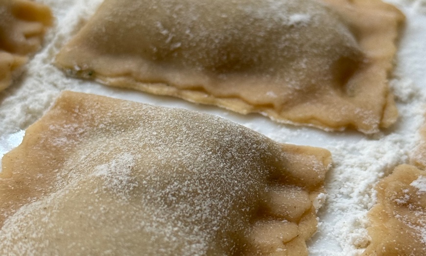 Image 2: Handgemachte Fettuccine o. Ravioli inkl. kleiner Vorspeise o. Getränk