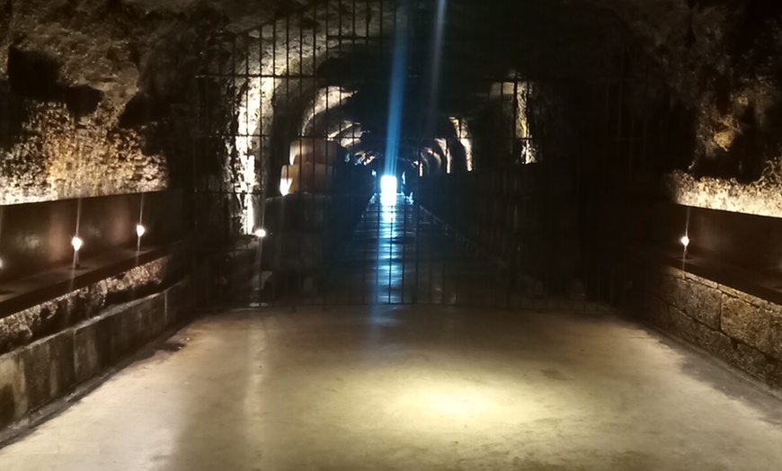 Image 7: Visita Haro La Rioja con cata de 2 vinos para 4 personas 