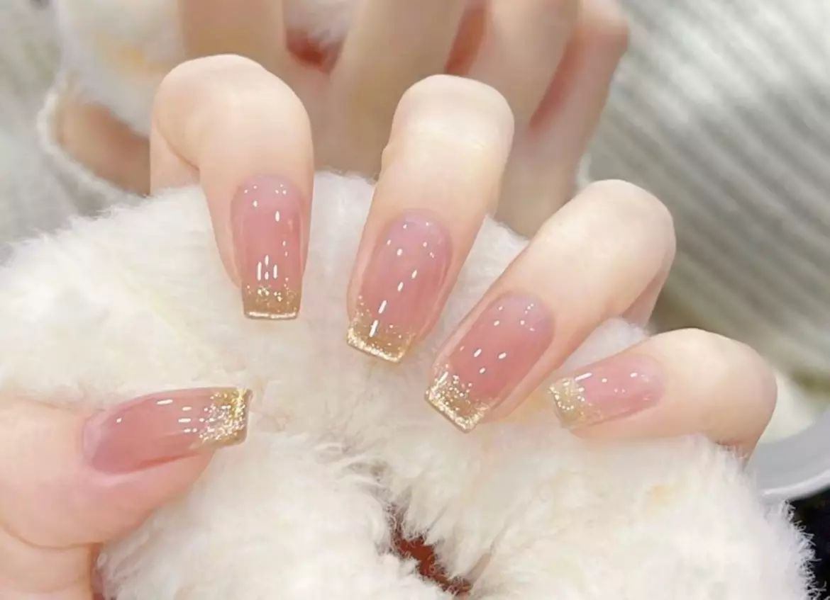 Get Stunning Nails with Cat Eye or Mirror Chrome Gel Manicure or Pedicure at Ms Young (Up to 50% Off)