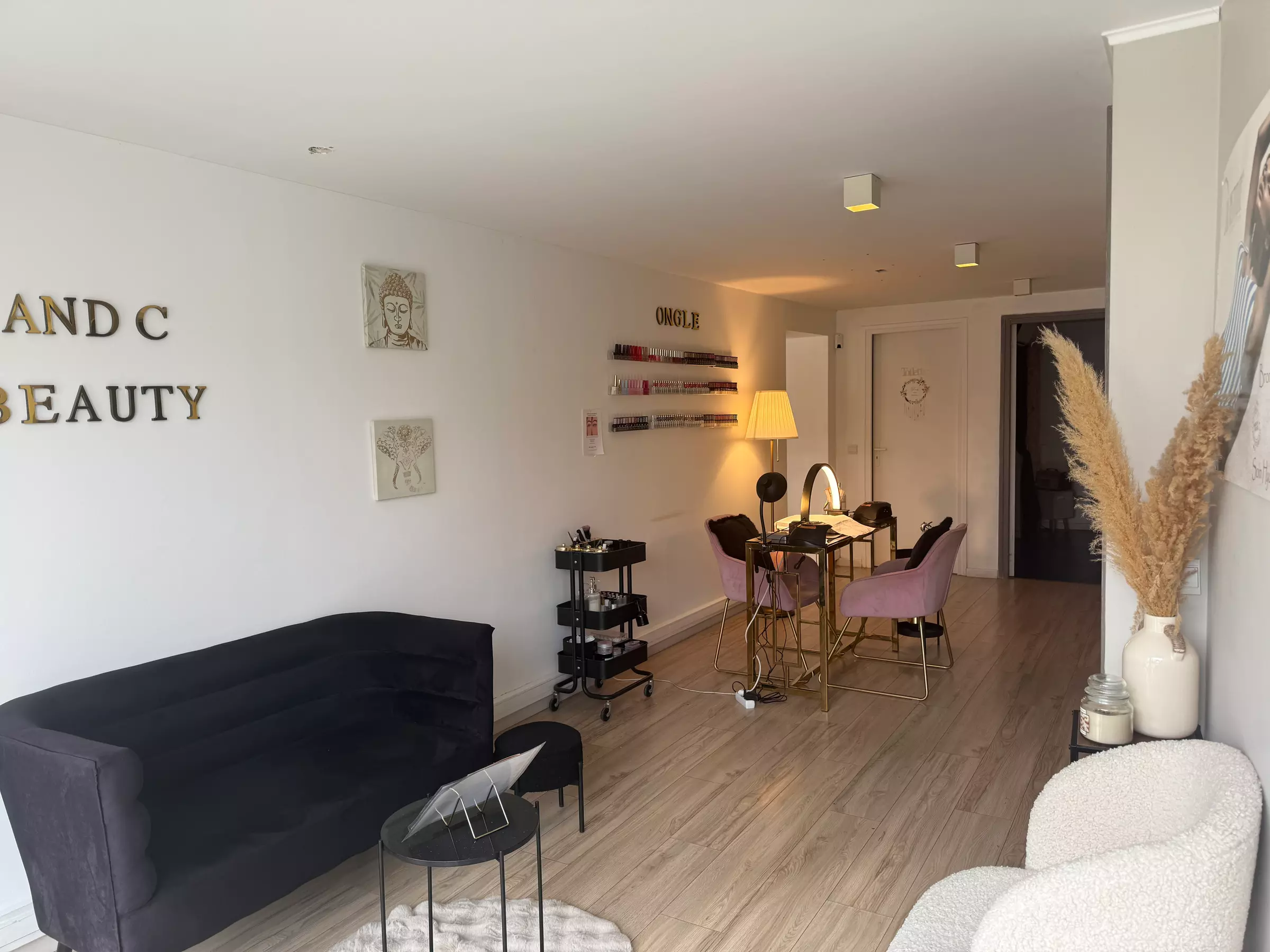 J and C Beauty : soin visage hydra ou forfait détente avec modelage