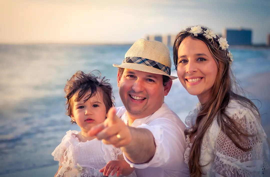 60-Minute / Two-Hour Outdoor Photography Session with Photo Package
