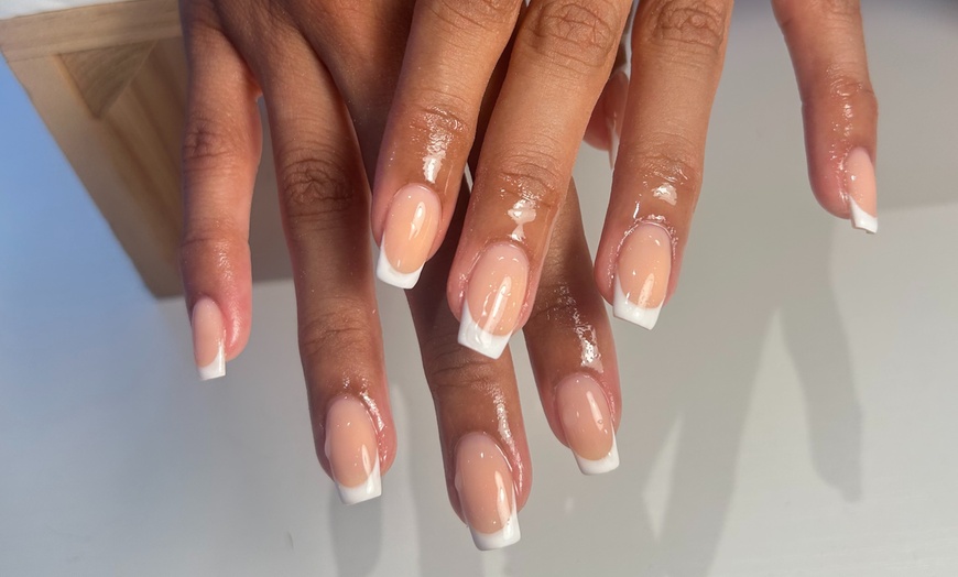 Image 2: 1 or 2 Gel Manicures with 1 or 2 Gel Pedicures with Nail Art (Simple)