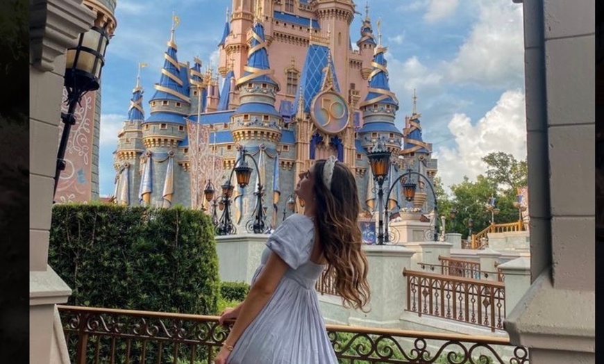 Image 5: One Way or Round Trip in a Premier SUV for up to Six Passengers