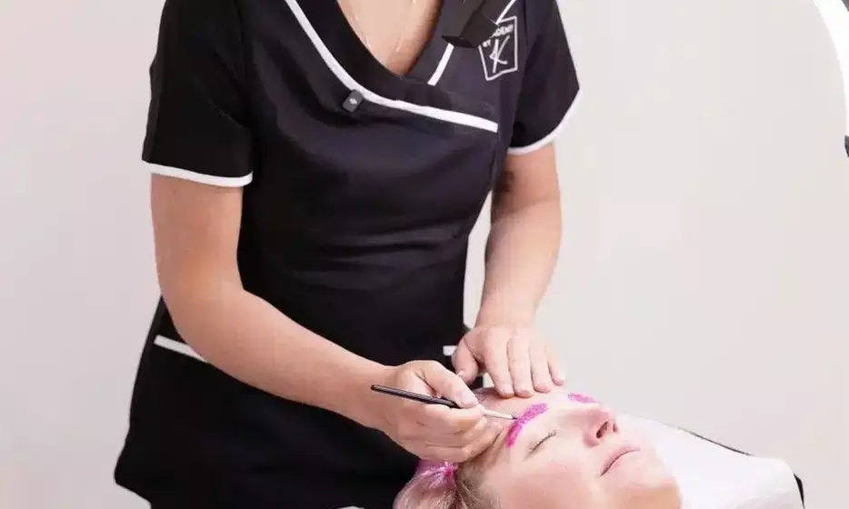 Microblading ou microshading : sourcils naturels et redessinés