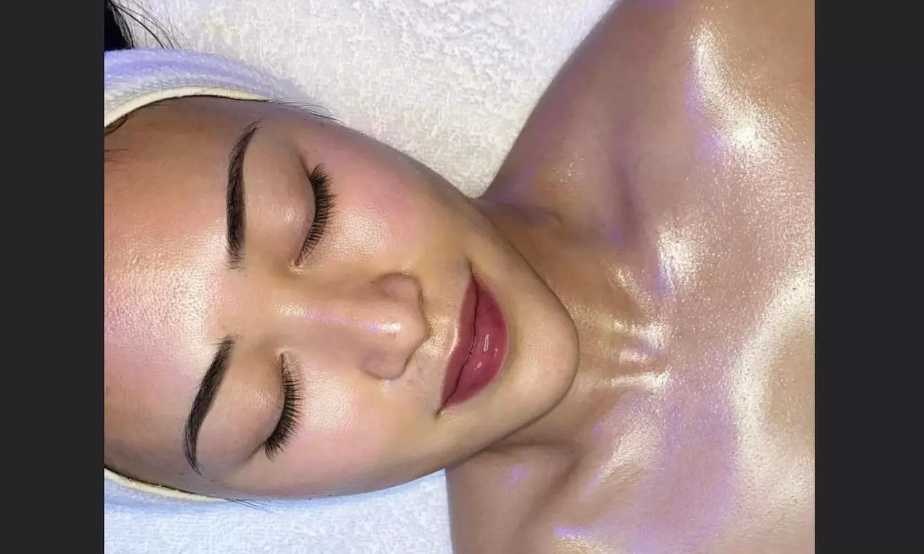 Up to 38% Off on HydraFacial at The Cocoon Spa - Primary Image