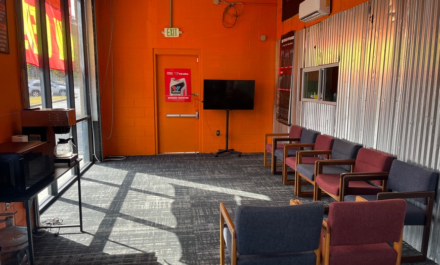 Image 2: Brake Pads, Brake Service & Rotors Savings