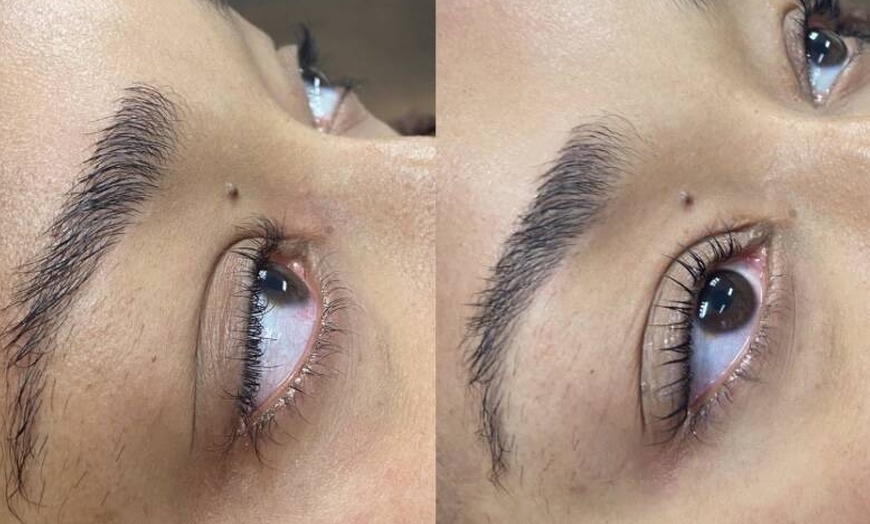 Image 3: Transform Your Lashes with a Lift and Tint Combo