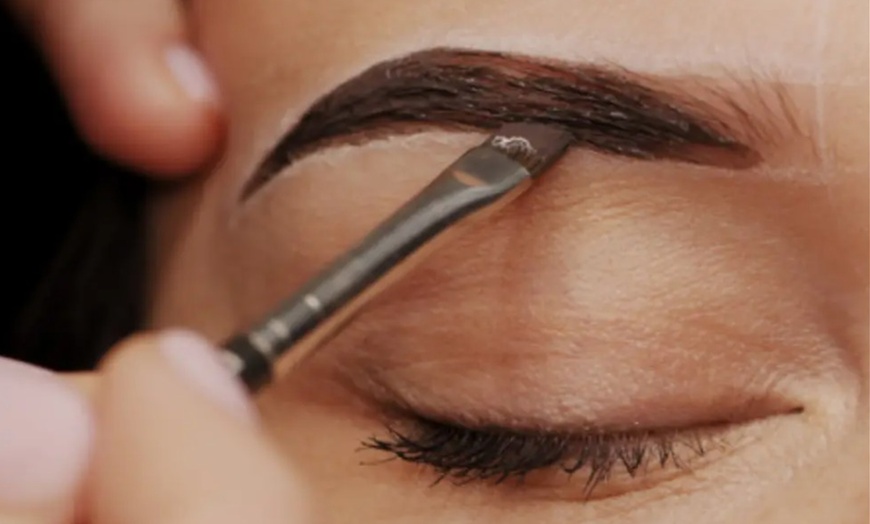 Image 2: Flawless Brows: Eyebrow Threading + Upper Lip or w/ Optional Brow Tint