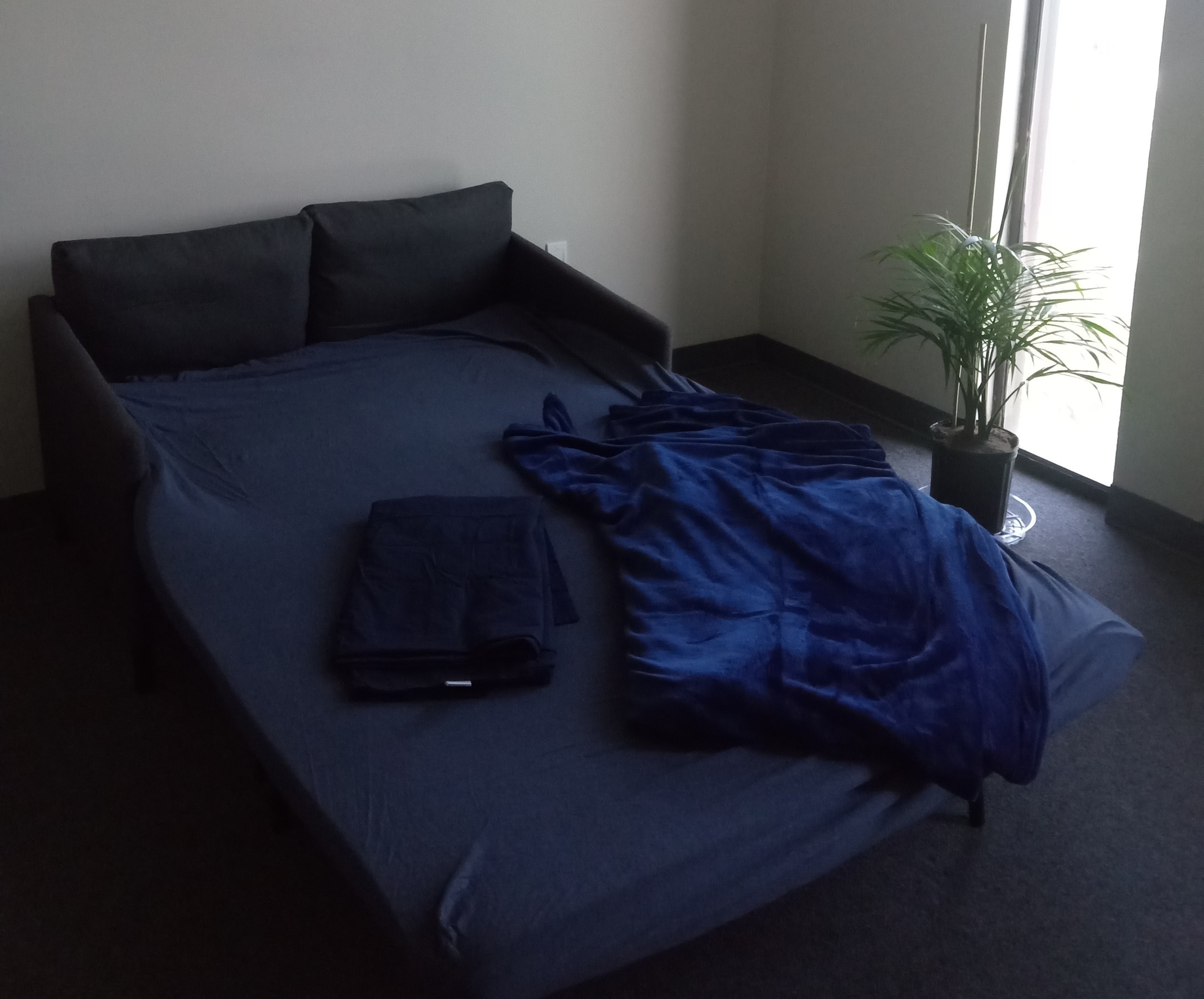 Up to 37%Off on Cuddling Sessions  