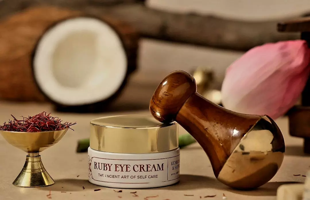 Massage ayurvédique, gommage indien ou soin aux bols tibétains