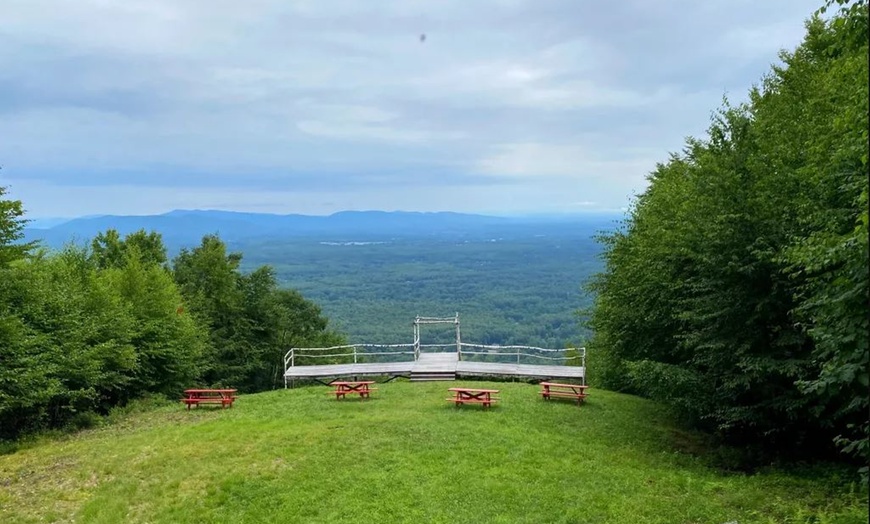 Image 4: 1 Child or Adult Scenic Picnic & Scenic Chairlift Ride w/ Lunch & More