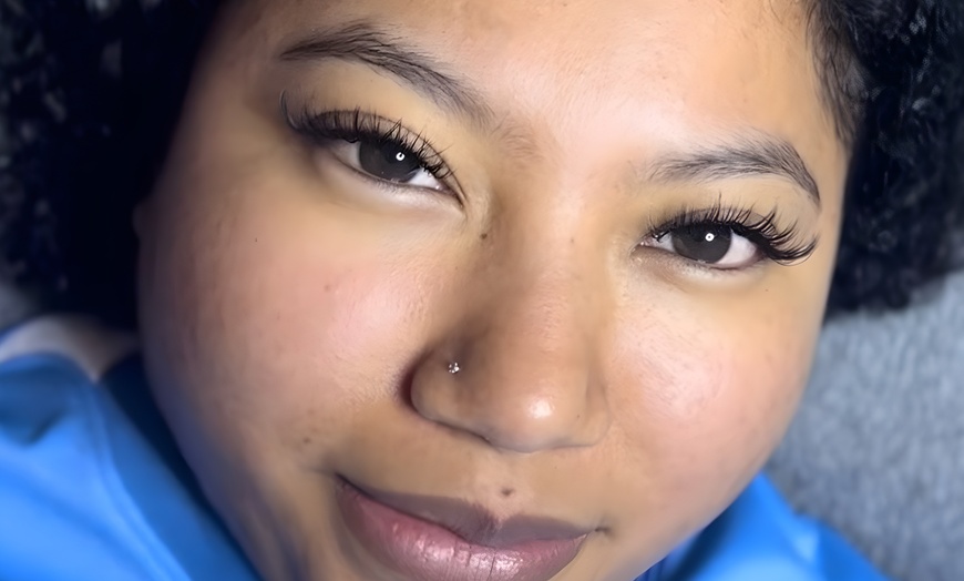 Image 6: One or Two Classic, Hybrid Eyelash Extensions with or without Tint