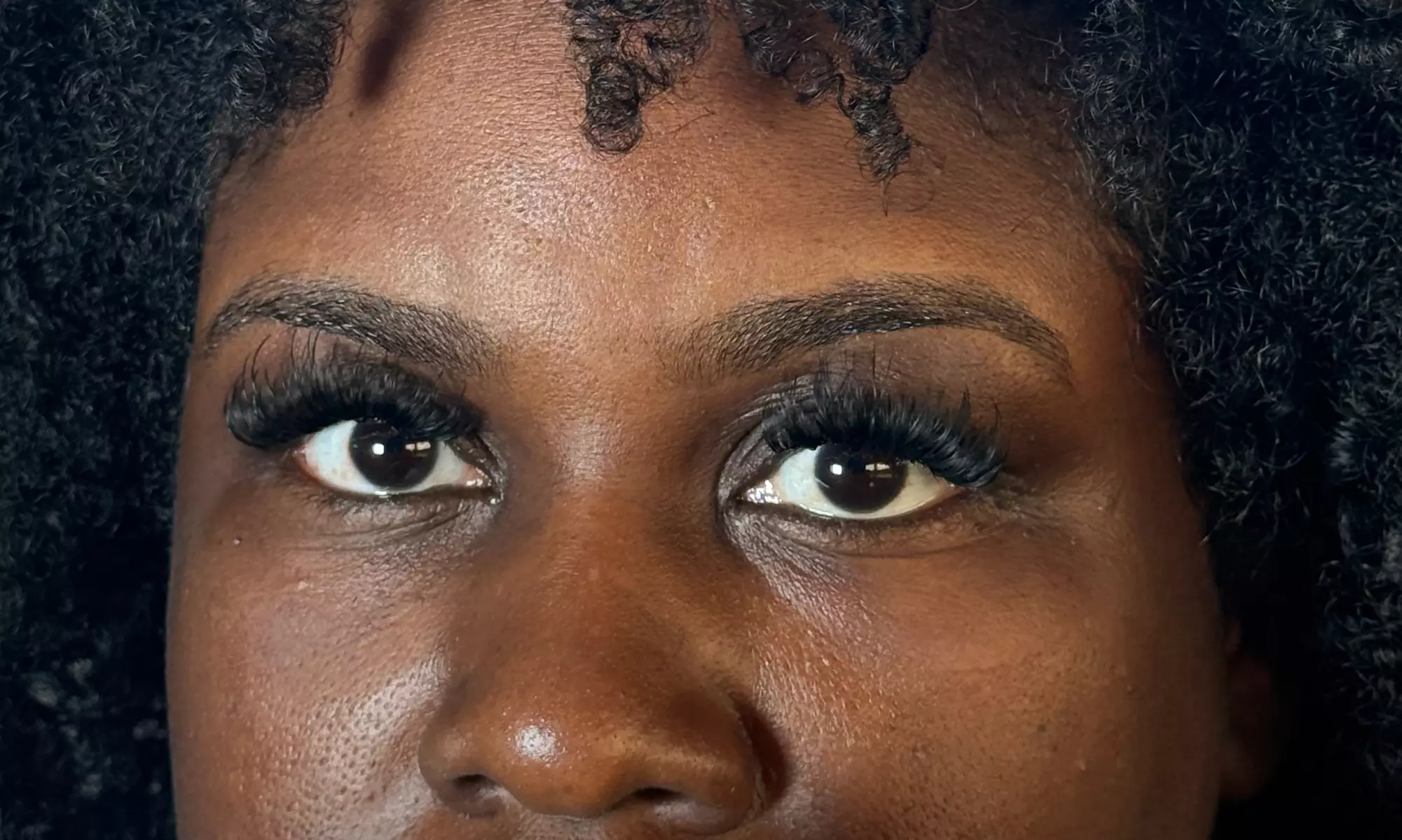 Get Stunning Lashes with Custom and Model Full Sets