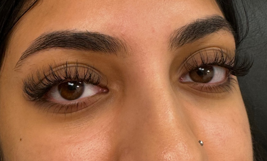 Image 1: Transform Your Look with Full Set Eyelash Extensions