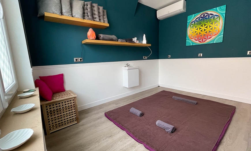 Image 2: Massage bien-être d'1h sur futon avec Geoffrey Morelle