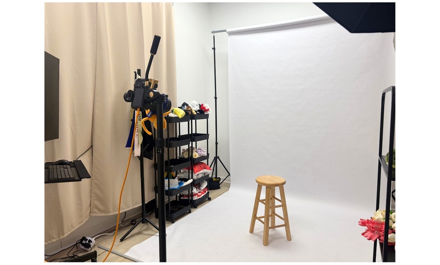 Image 10: Up to 28% Off on Studio Photography at Selfoto Studios