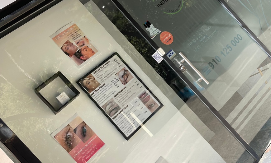 Image 7: Sesión de microblading en Estetica y Micropigmentacion Luz de Luna