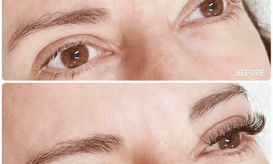 Image 3: Transform w/ Full Set of Volume Eyelash Extensions/Nano Eyebrow Tattoo