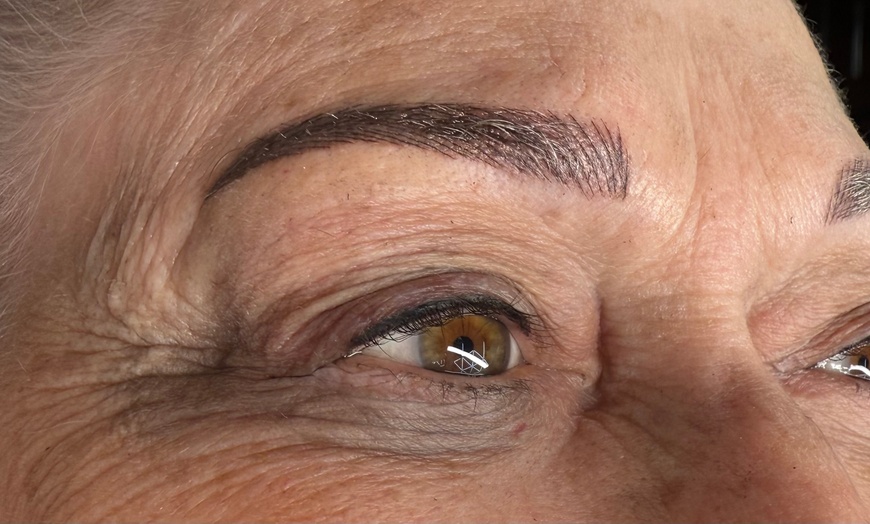 Image 4: Up to 60% Off on Eyebrow Shaping at Henda’s Eyebrows
