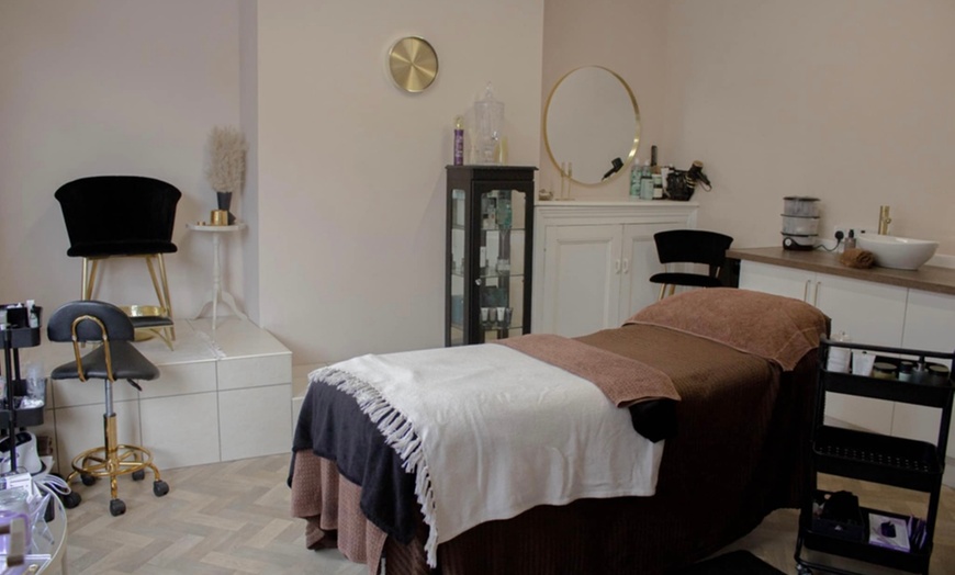 Image 5: 30, 45, 60, 90, or 120-Minute Japanese Head Spa with Optional Blow Dry