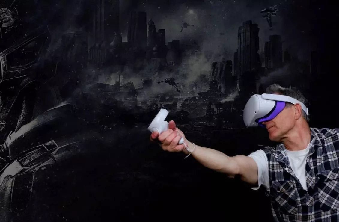 Free-Roam Virtual Reality (VR) Games for One or Two Players