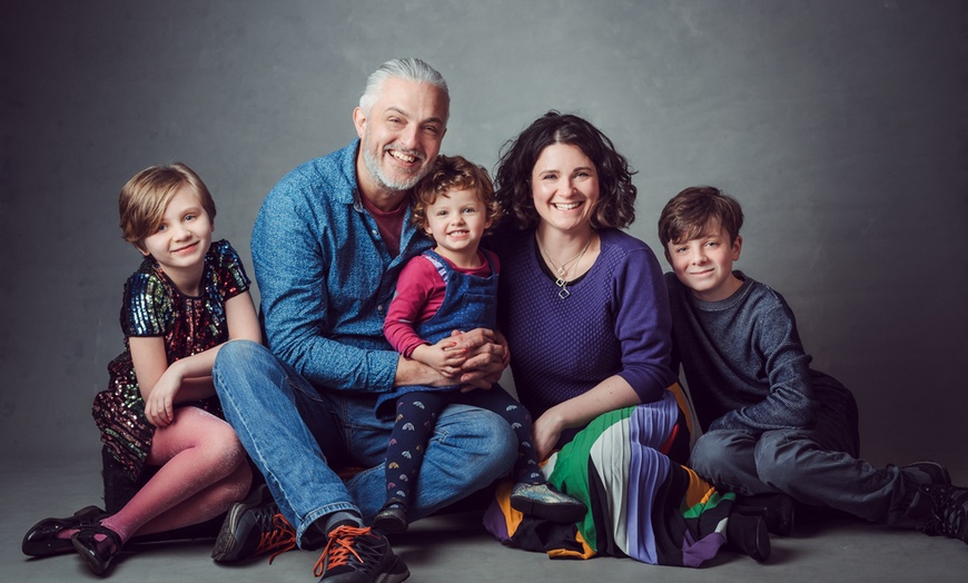 Image 3: 60-Min Family Photoshoot with a Keepsake 10” x 8” Print