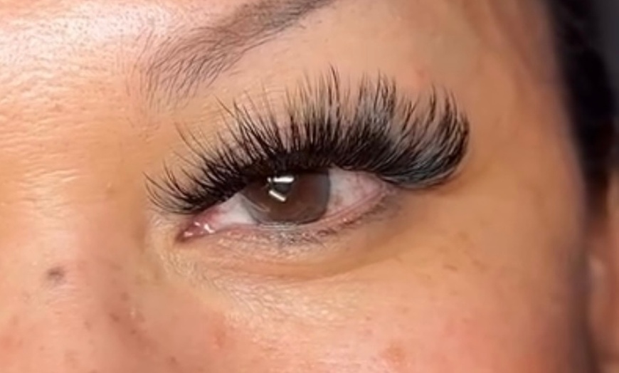 Image 4: Up to 50% Off on Eyelash Extensions at Elegant Touch Beauty