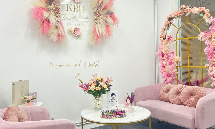 Image 2: Up to 37% Off on Duo Japanese Head Spa for Two