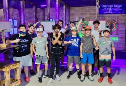 (1 Hour) Axe Throwing for 2: Traditional Lanes (Sunday-Thursday) w/ Ninja Stars! - Hatchet House Texas
