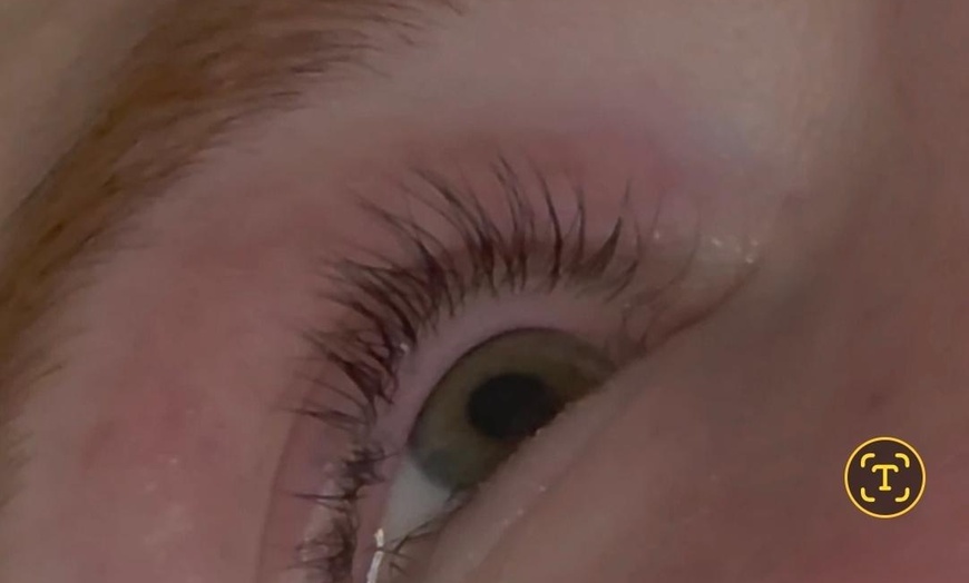 Image 5: Enhance Your Look: One Eyelash Lift Treatment with Optional Tinting