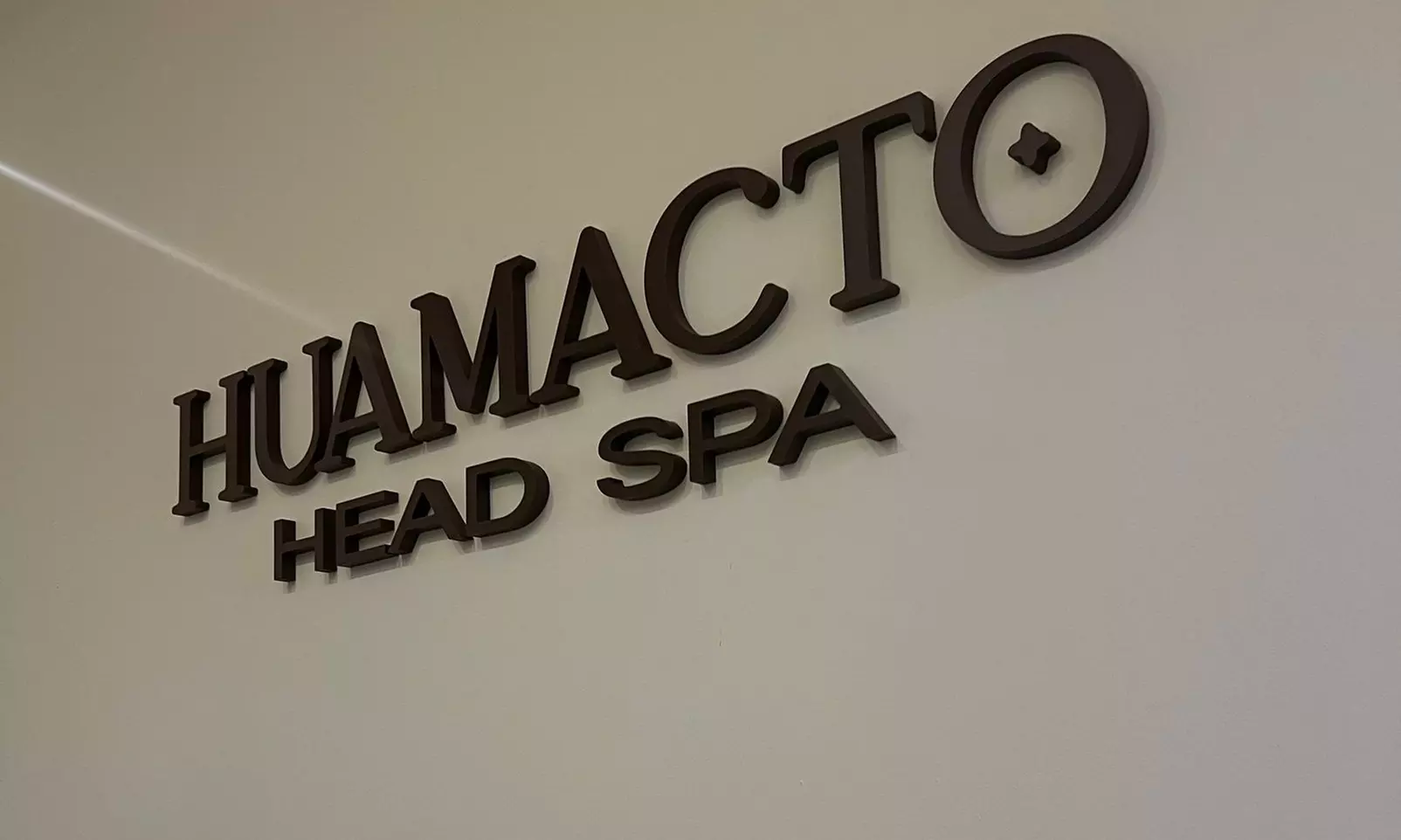 Experiencia head spa Narciso de 1 hora para hasta 4 personas