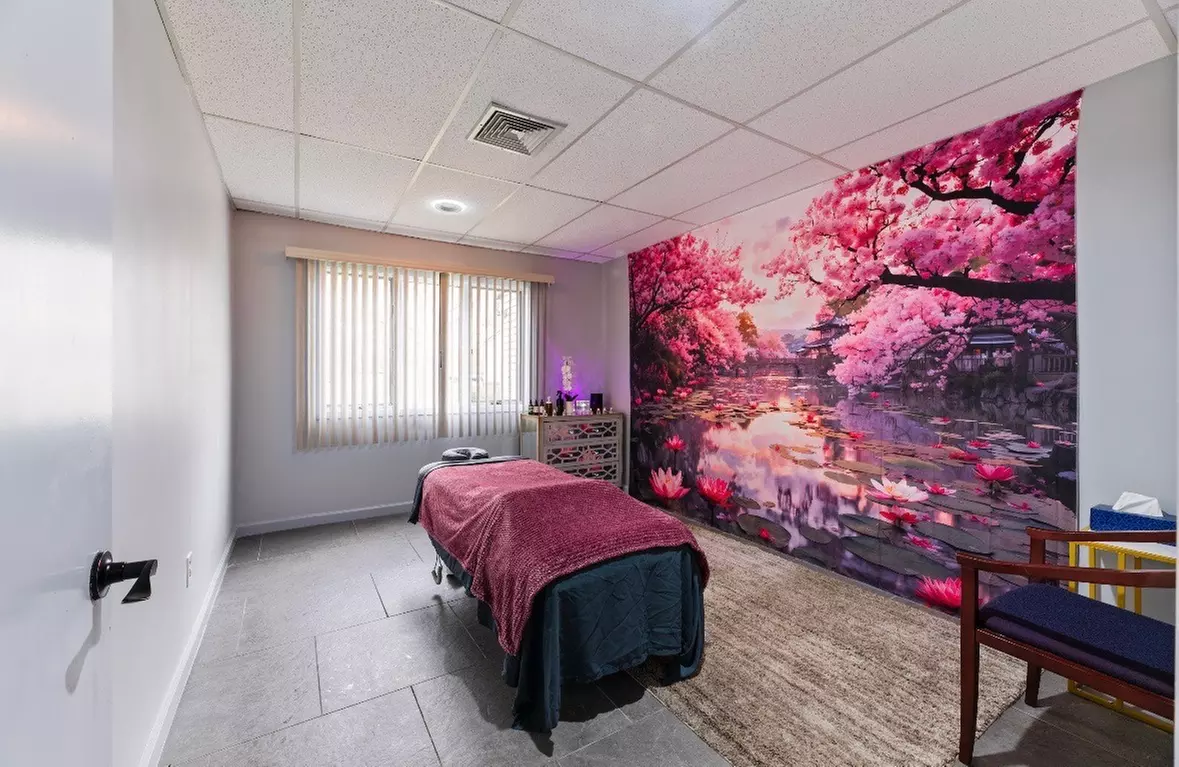 60-/90-min Full Body Swedish, Deep Tissue or Therapeutic Massage/ More