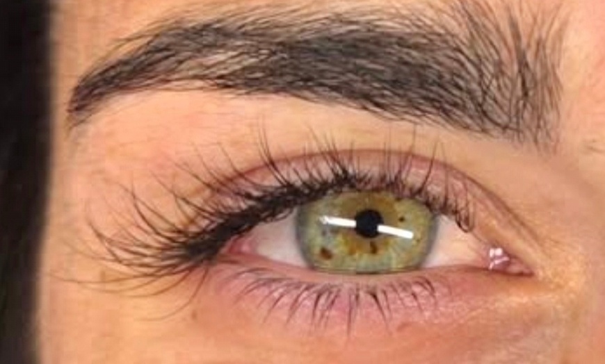 Image 1: Extensions de cils méthode cil à cil, volume mixte ou russe