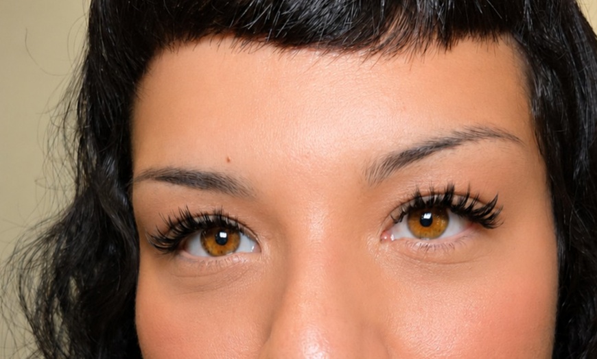 Image 2: Up to 42% Off on Eyelash Extensions at Lush Beauty By Luna