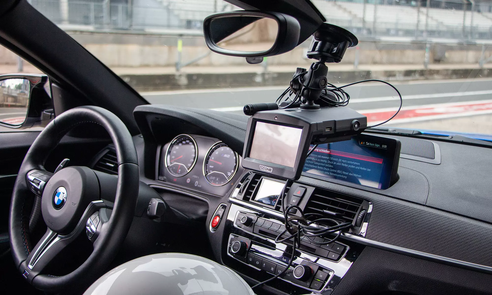 3–5 Runden im BMW oder Porsche zum Selber fahren