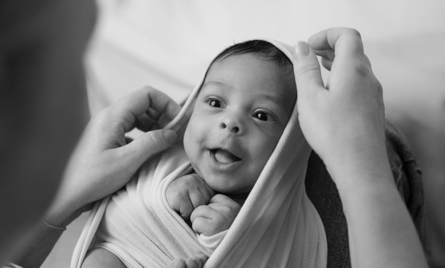 Image 9: Shooting photo nouveau-né, anniversaire ou femme enceinte d'1h30