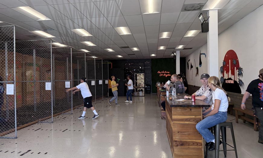 Image 7: 75 Min Axe-Throwing Session in a Shared Lane for Up to Ten People 