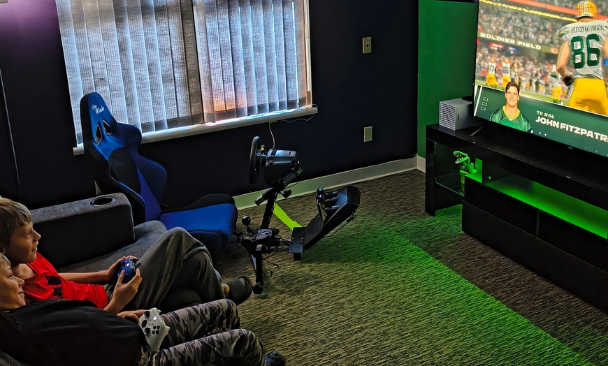 Image 8: VR Experience: 30-Min Session, 2 Games per Player, Buy 3 Get 1 Free