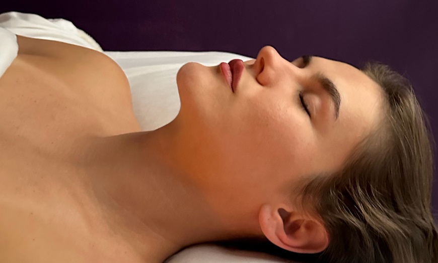 Image 1: Deep Pore Cleansing Facial with Salicylic Acid Peel Options