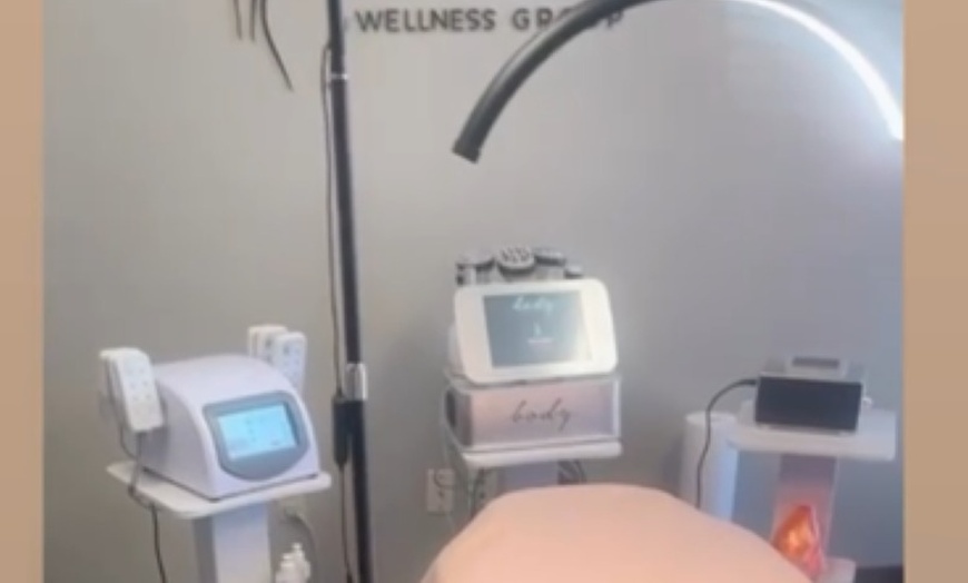 Image 5: Ultrasonic Cavitation Body Contouring with 1 3 6 or 9 Sessions 