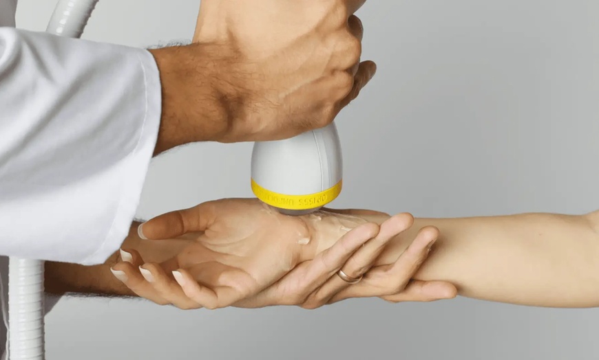 Image 3: Shockwave Therapy Trial or 8-Visit Package