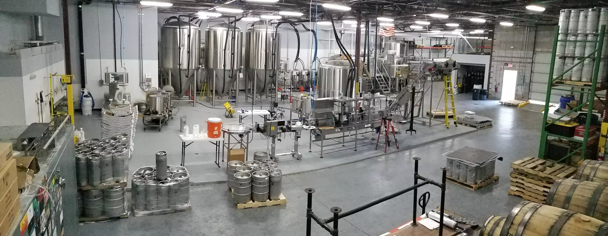 Up to 40% Off Beer Flight and Pint at Six Bridges Brewing