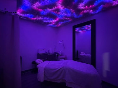 60 Minute Hot Stone Massage with Aromatherapy - Casethetics - Massage & Skin Care