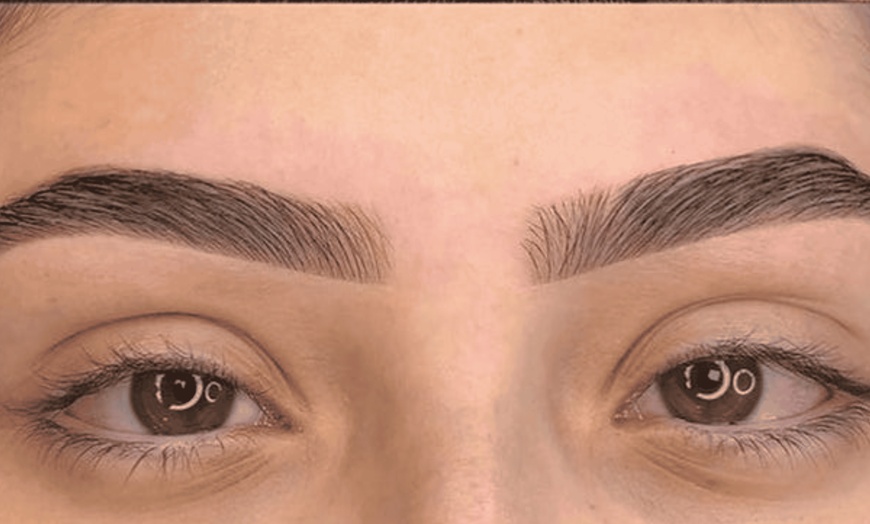 Image 1: Perfect Brows Every Time 1,3, or 5 Eyebrow Waxing 