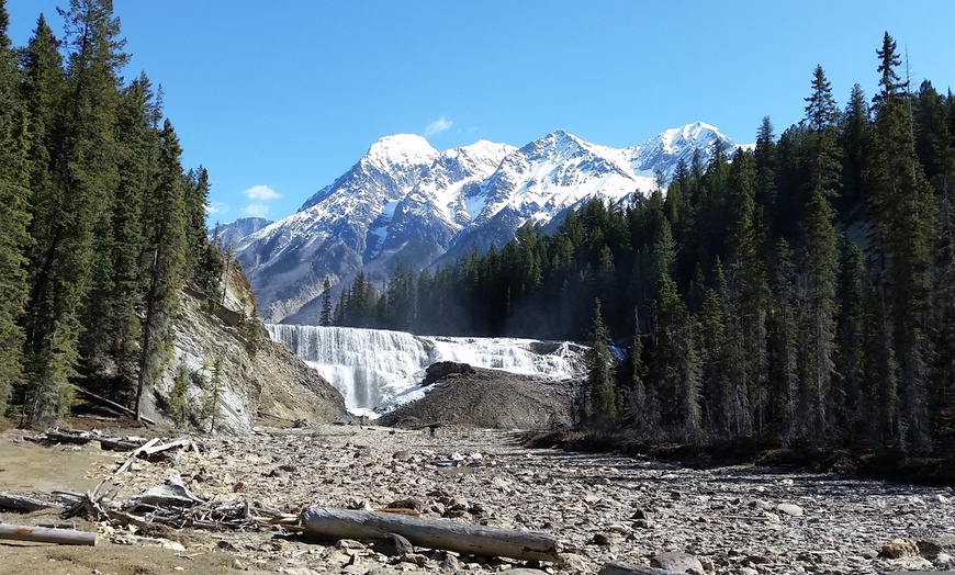 Image 6: Experience Banff Gondola, Hot Springs & 3 Lakes Tour for 1 or 2 People
