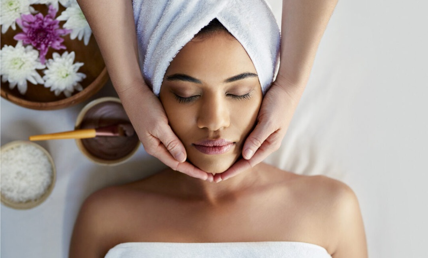 Image 11: Up to 37% Off on Salon - Scalp Care at Umi3 Head and scalp Spa
