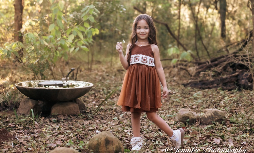 Image 6: 60,90, or 120-Minute Outdoor Photography Session with Photo Package