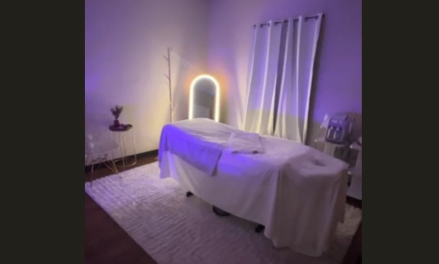 Image 1: Indulge in 60 Minute Full Body Massage Sessions at Bogha Spa