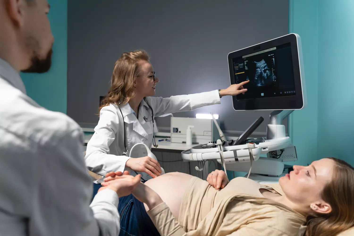 Experience Advanced Imaging with 3D/4D or 8K Ultrasound Packages